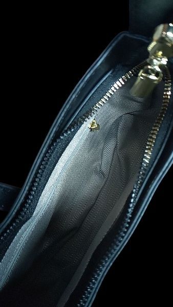 Жіноча сумка 10082 багет чорна YSL005 фото
