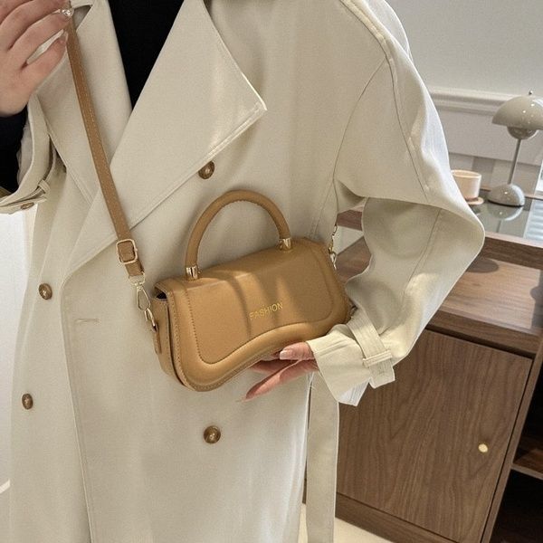 Жіноча сумка Fashion 8414 крос-боді бежева 10356-4 фото