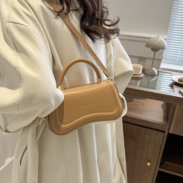 Жіноча сумка Fashion 8414 крос-боді бежева 10356-4 фото