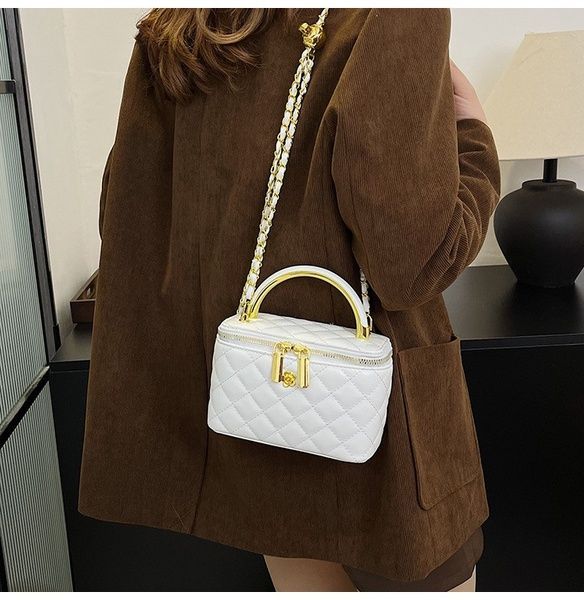 Жіноча сумка-косметичка 2814 1032 Vanity Bag крос-боді біла молочна 10598-2 фото