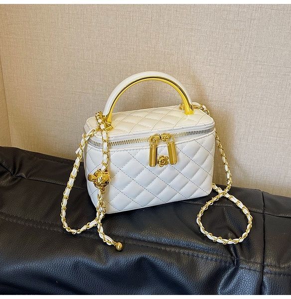Жіноча сумка-косметичка 2814 1032 Vanity Bag крос-боді біла молочна 10598-2 фото