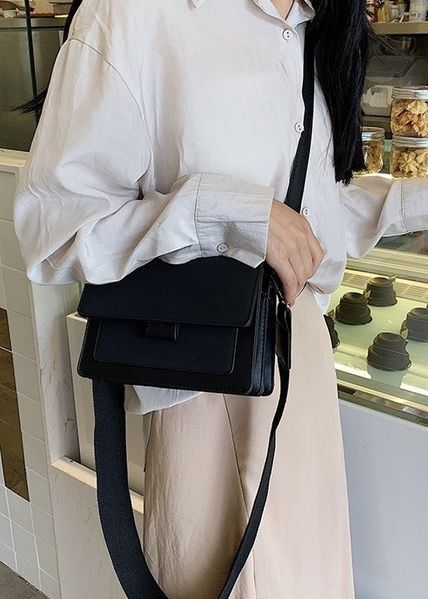 Жіноча сумка 2213 крос-боді замшева велюр наппа чорна 10300-1 фото